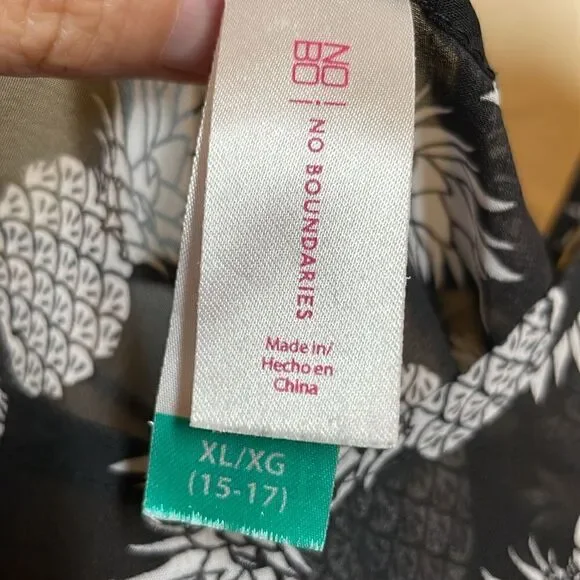 No Boundaries Pineapple Print Kaftan Shawl size XL Black & White semi sheer - Picture 9 of 10